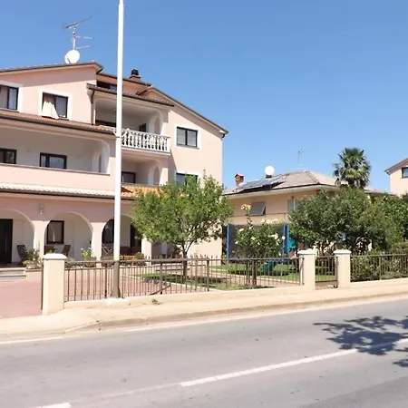 In Mit Terrasse, W-lan, Waschmaschine 853-3 * Umag